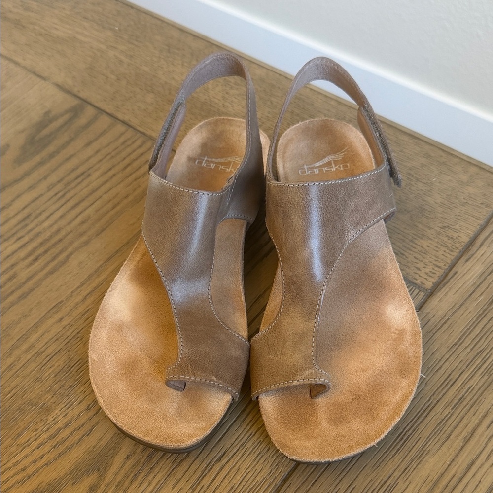 Dansko Women's Brown Leather Sandals